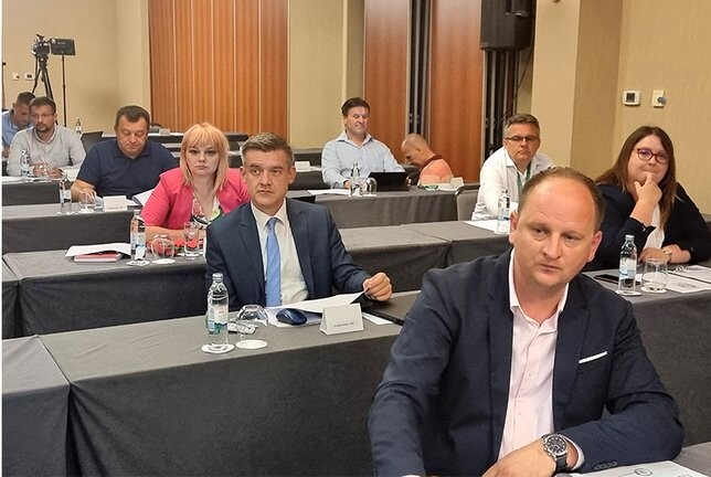 skupstina_0003_20220607_111442.jpg__648x432_q85_subsampling-2