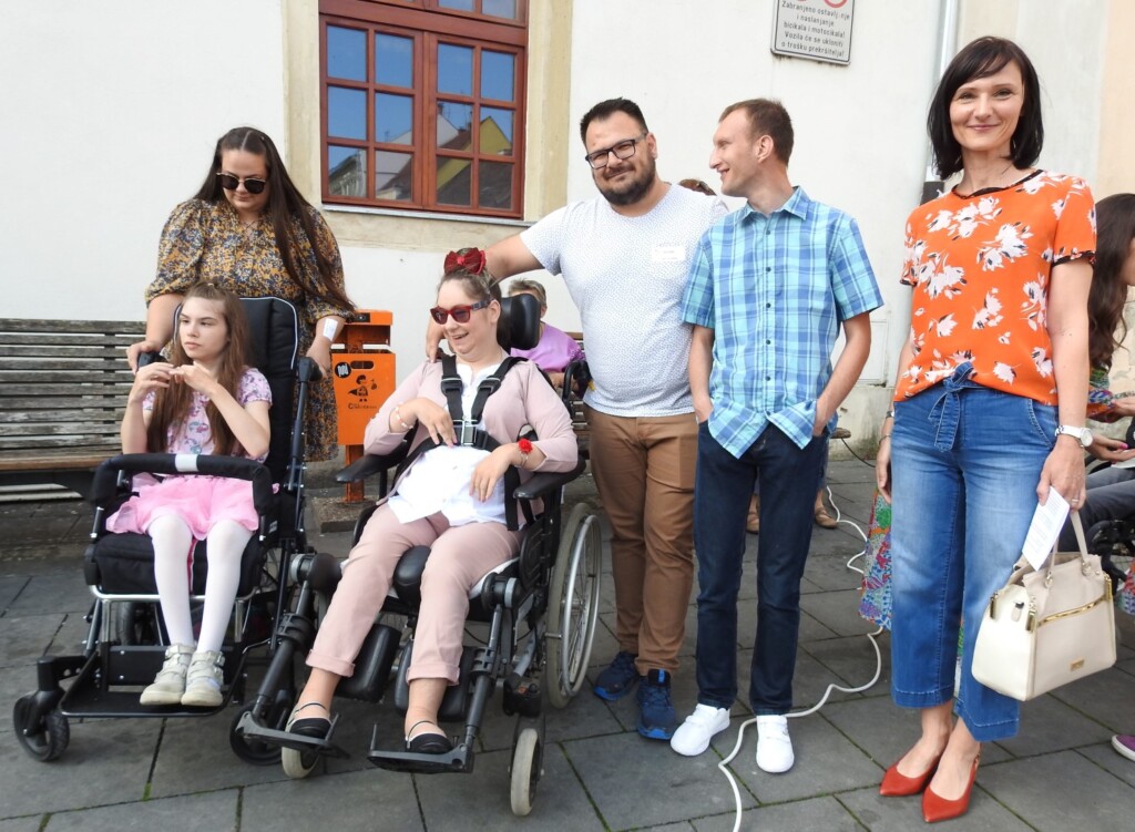 uz_tebe_sam_15_godina_2022 (4)