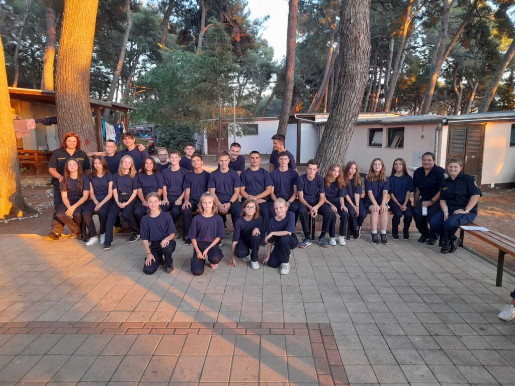 DVD Koprivnica - Kamp vatrogasne mladeži (2)