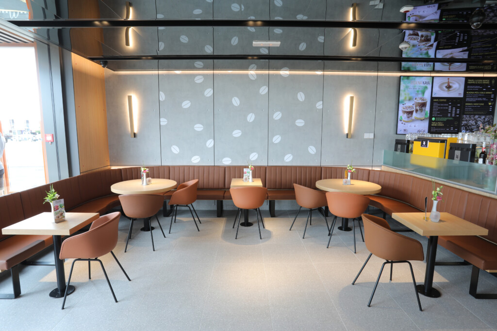 McDonald_s Koprivnica, interijer