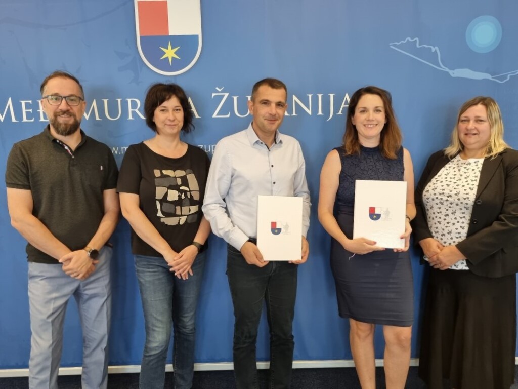 Potpisivanje-Ugovora-2