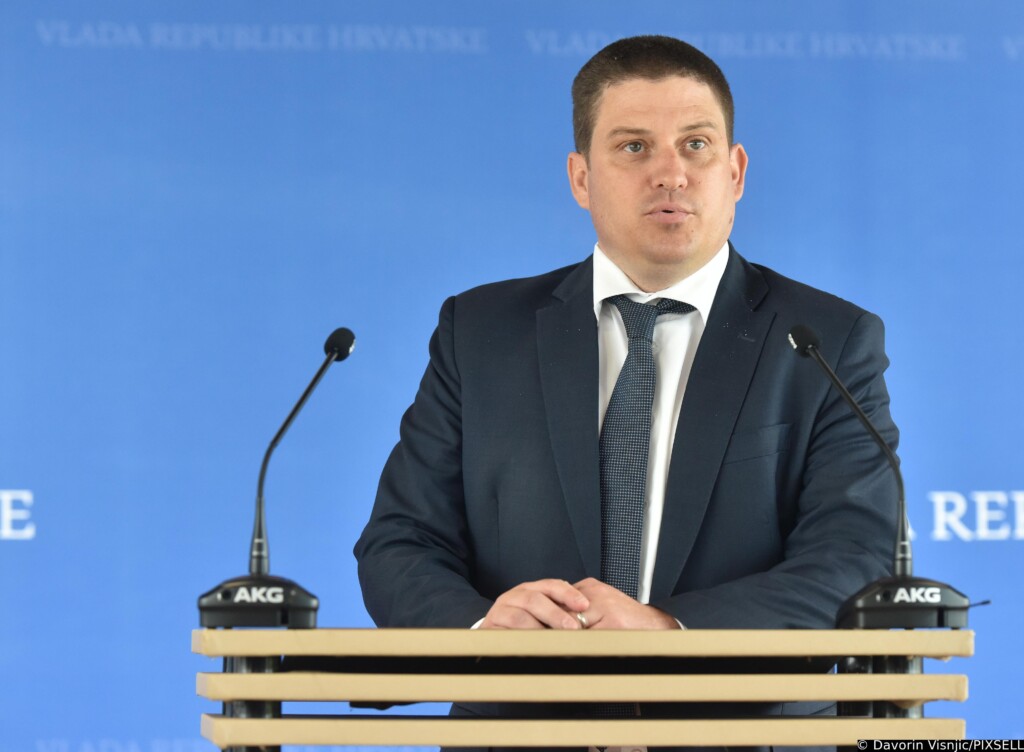Ministar Oleg Butković na konferenciji za medije nakon održane sjednice Vlade RH
