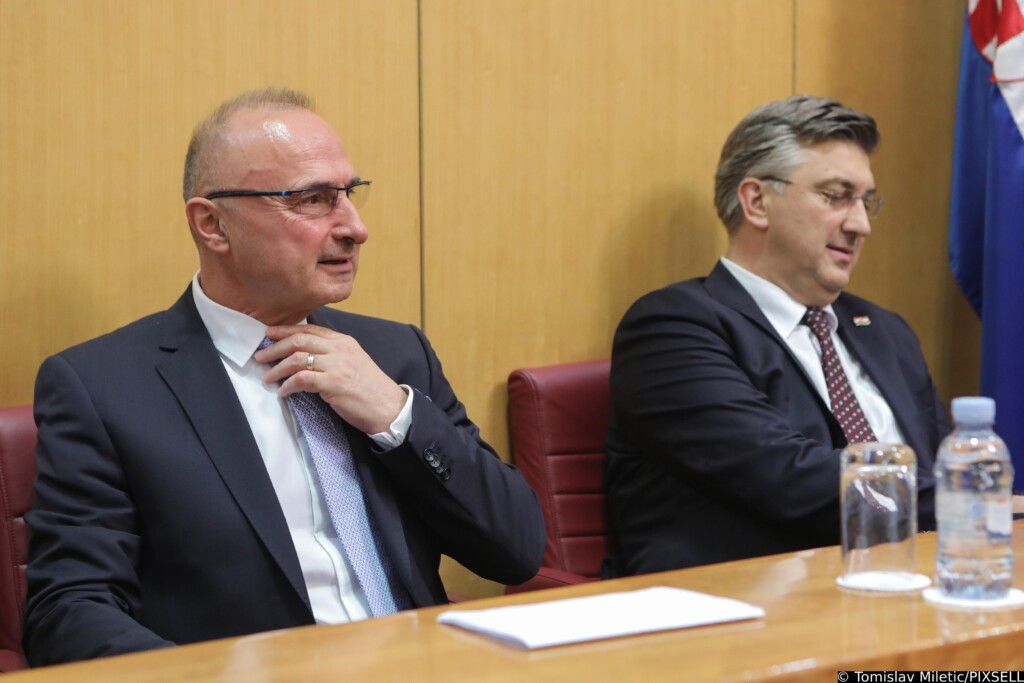 Zagreb: Rasprava u Saboru o opozivu ministra Gordana Grlića Radmana