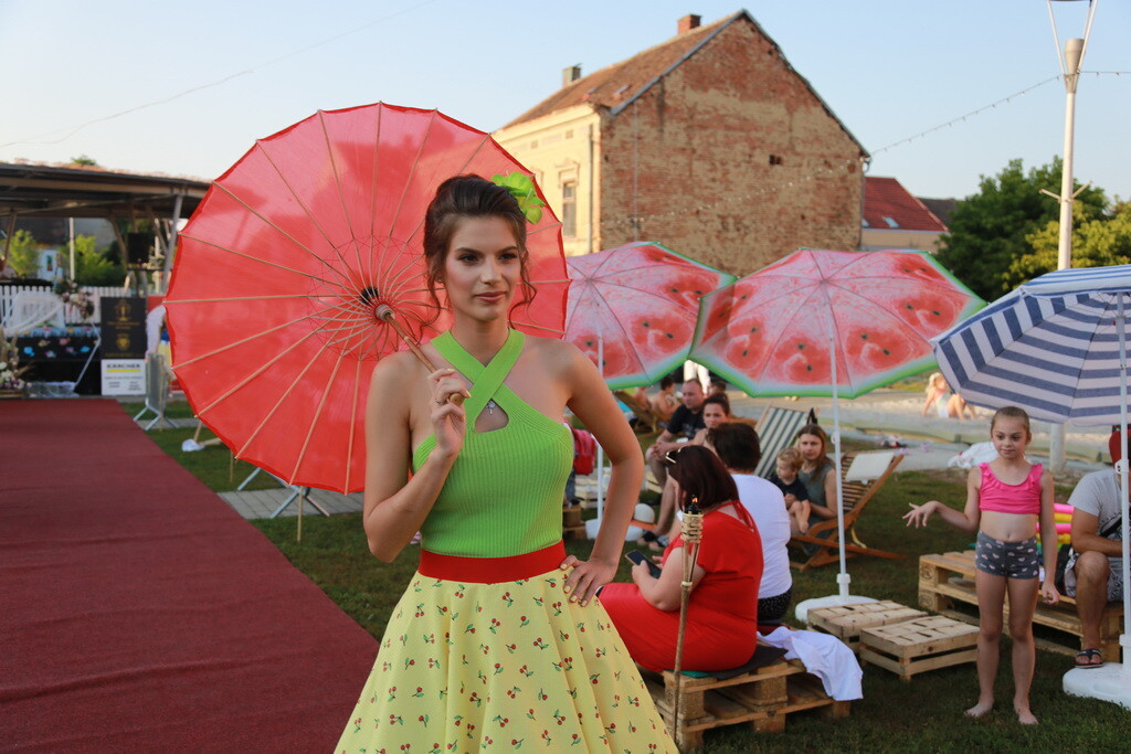 modna-revija-beach-02