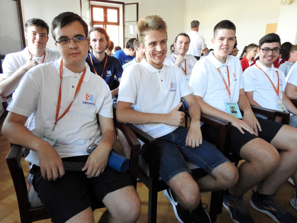 srednjoeuropska_informaticka_olimpijada_varazdin_2022 (2)