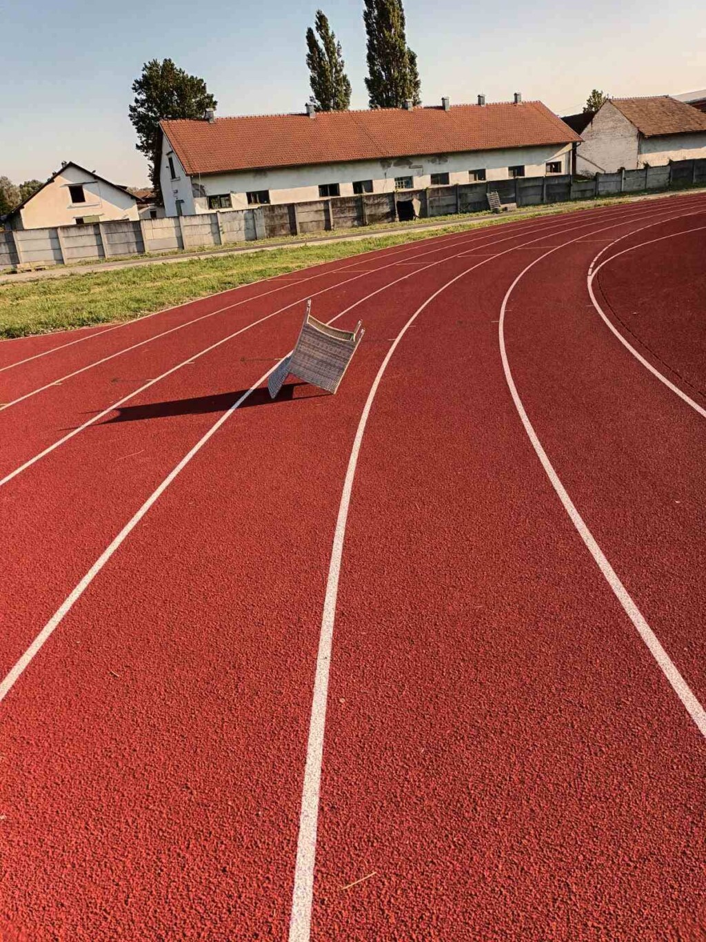 vandalizam atletska staza (3)