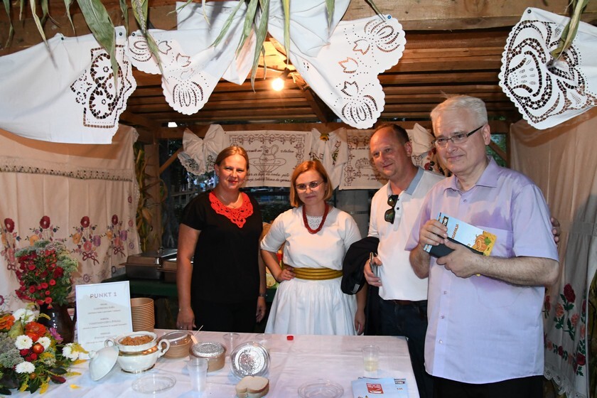 [VIDEO] Bivši hrvatski predsjednik okrijepio se vrbovečkim gemištom