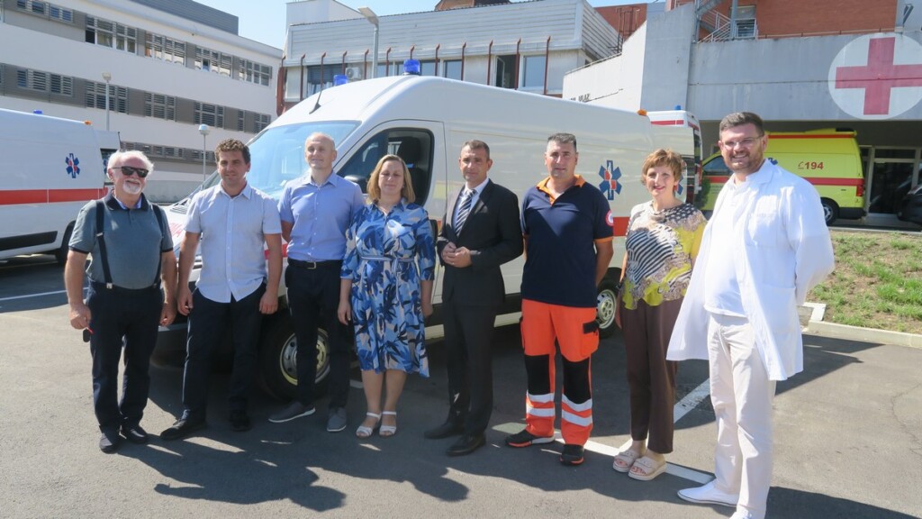 Međimurska županija nabavila dva nova vozila sanitetskog prijevoza posebno prilagođena za prijevoz nedonoščadi