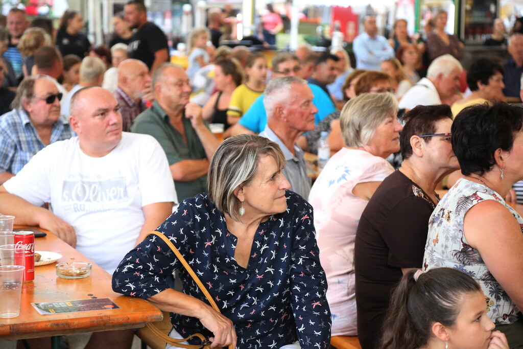 mazoretke-kajsujeli-08