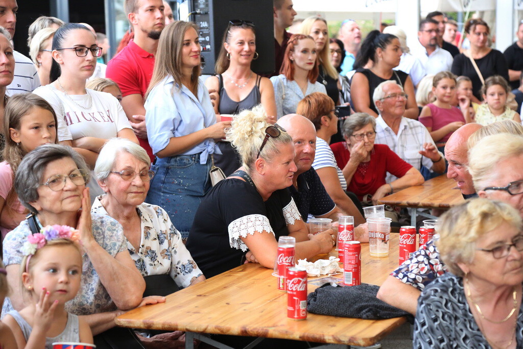 mazoretke-kajsujeli-10