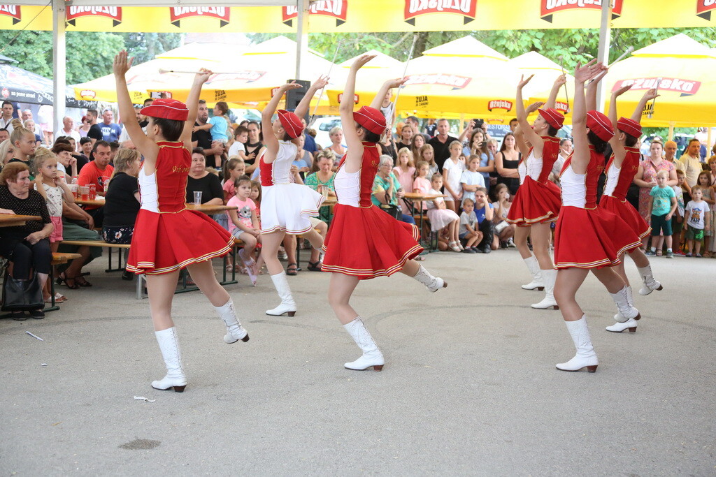 mazoretke-kajsujeli-11