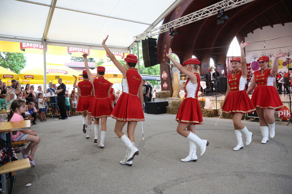 mazoretke-kajsujeli-13