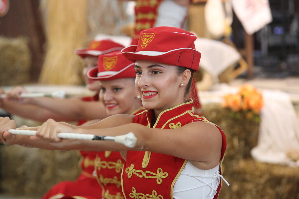 mazoretke-kajsujeli-35