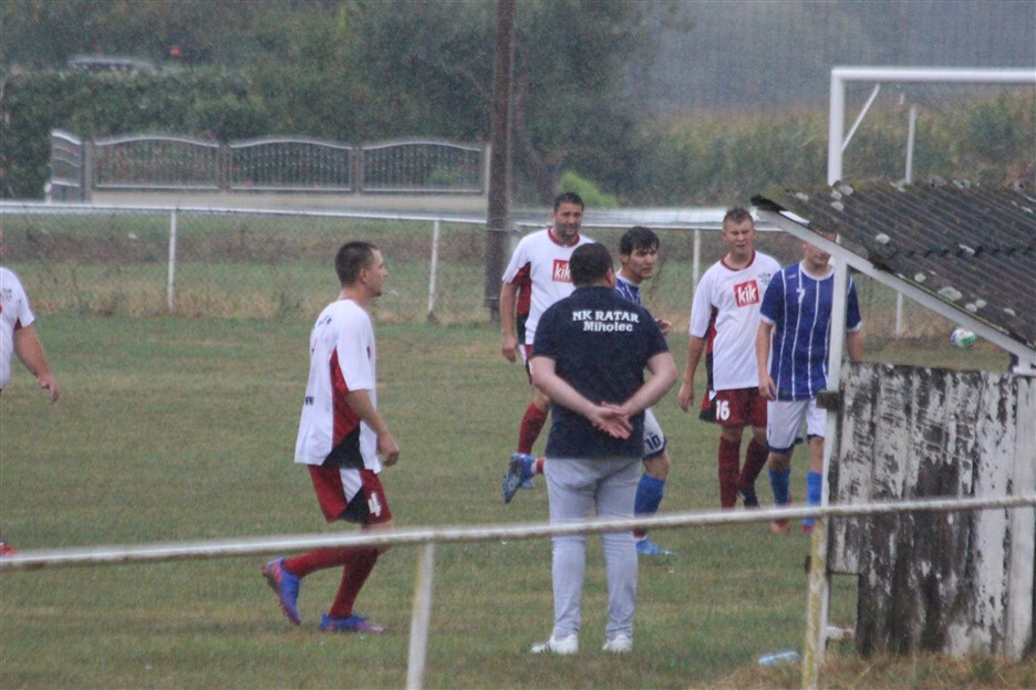 nogomet polet ratar06