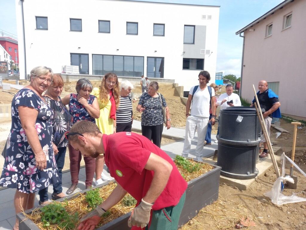 302237150_195880452838502_2279388882218584609_n