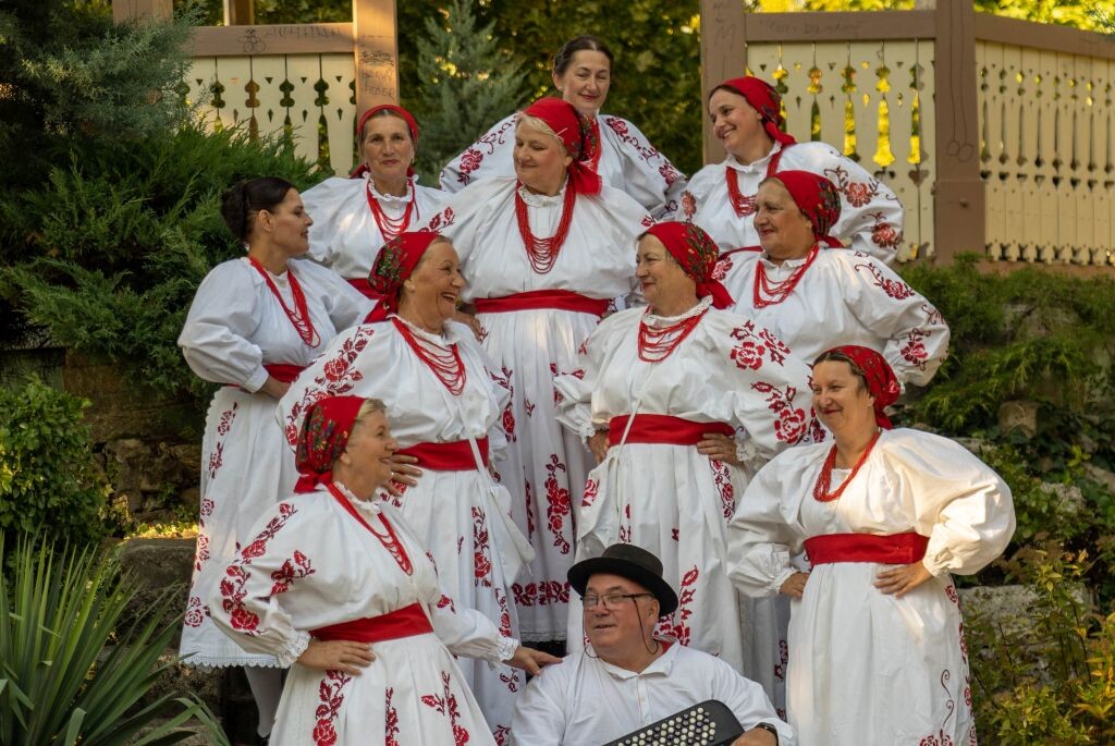 KUD Srce i prijatelji po osmi puta okuplja folkloraše u Koprivnici, stižu iz Križevaca, Svete Nedelje i Petrinje