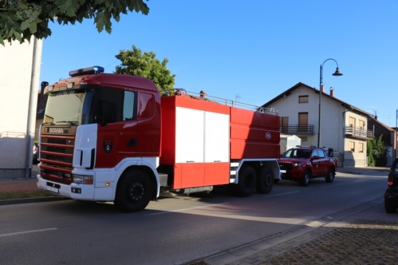 Županijski vatrogasci upućeni na područje grada Čazme i Bjelovarsko-bilogorske županije radi saniranja posljedica nevremena