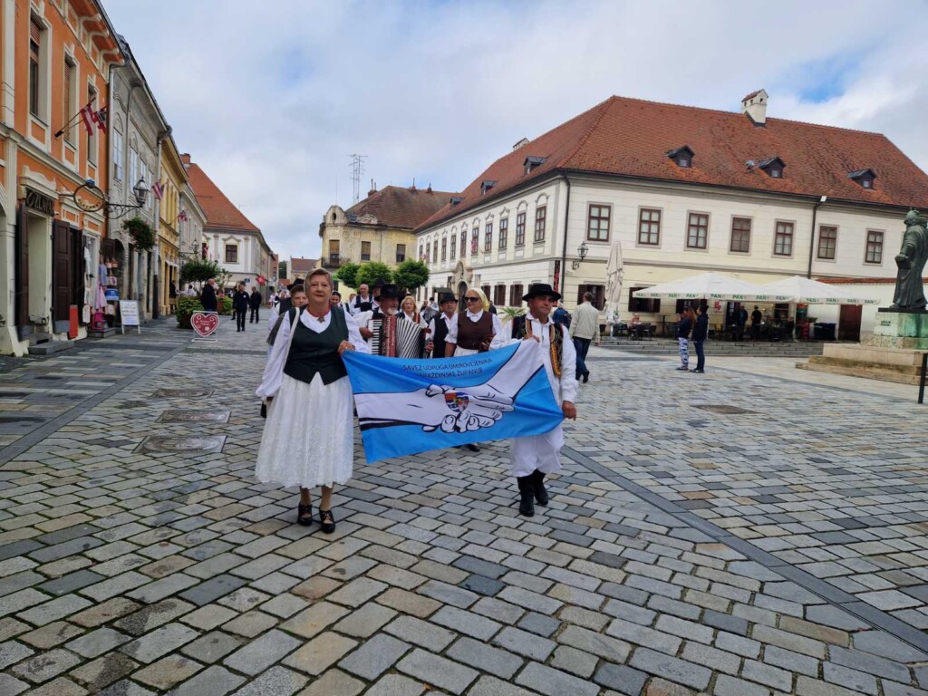 Mimohod_umirovljenika (1)