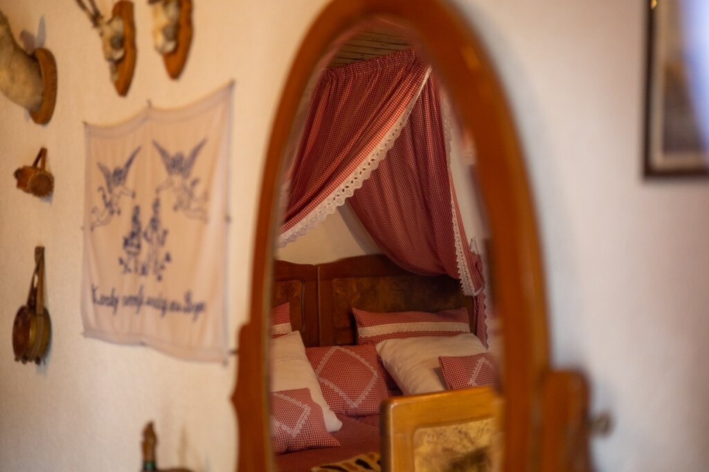 Tradicionalno uređene sobe