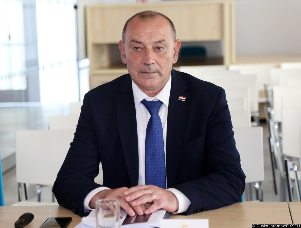 Ministar Medved čestitao 30. obljetnicu VRO Medački džep