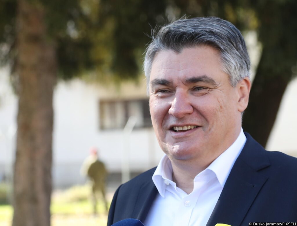 Gospić: Milanović na obilježavanju obljetnice 9. gardijske brigade "Vukovi" dao izjavu za medije