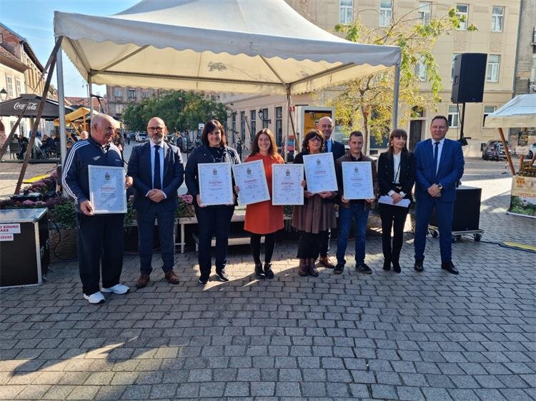 Pekmez OPG-a Kranjčević iz Carevdara proglašen šampionom 8. Sajma zimnice i autohtonih proizvoda