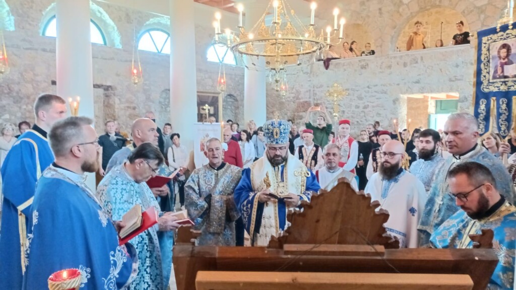 Križevački vladika Stipić predvodio proslavu svetkovine Pokrova Presvete Bogorodice u Kričkama
