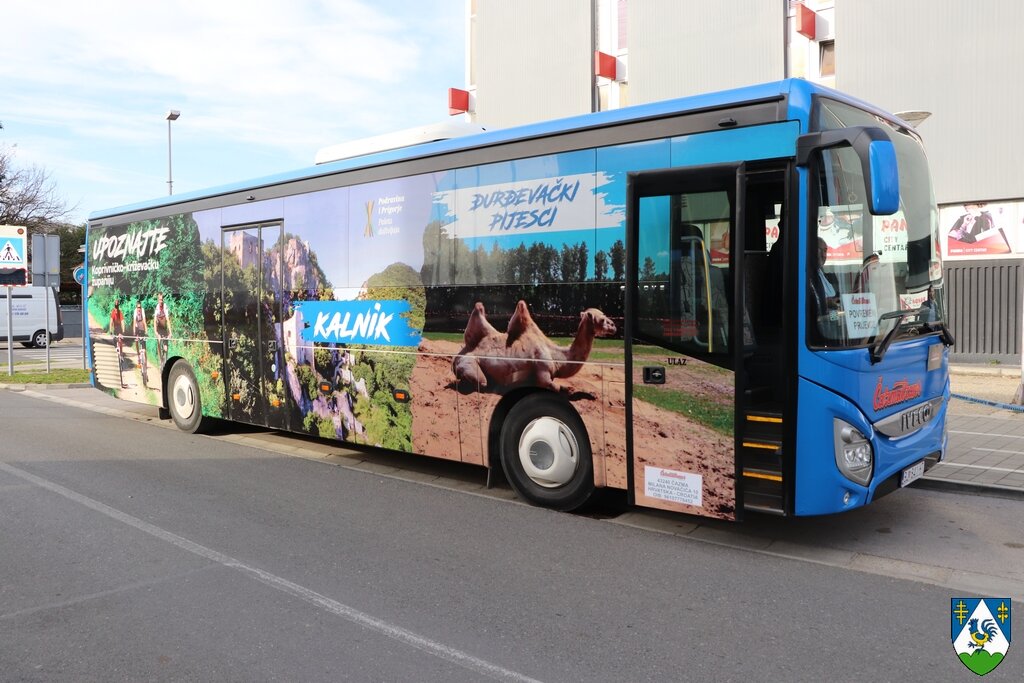 Turistički bus (2)