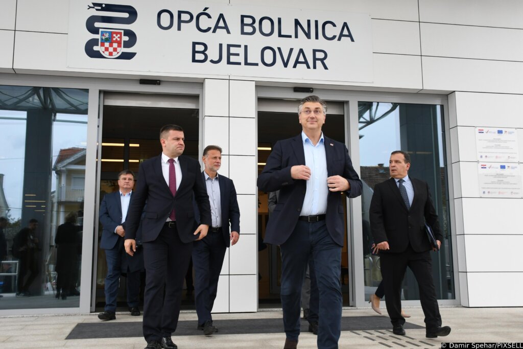 Bjelovar: Plenković, Jandroković i Beroš sastali se s predstavnicima Opće bolnice te obišli novoizgrađenu zgradu