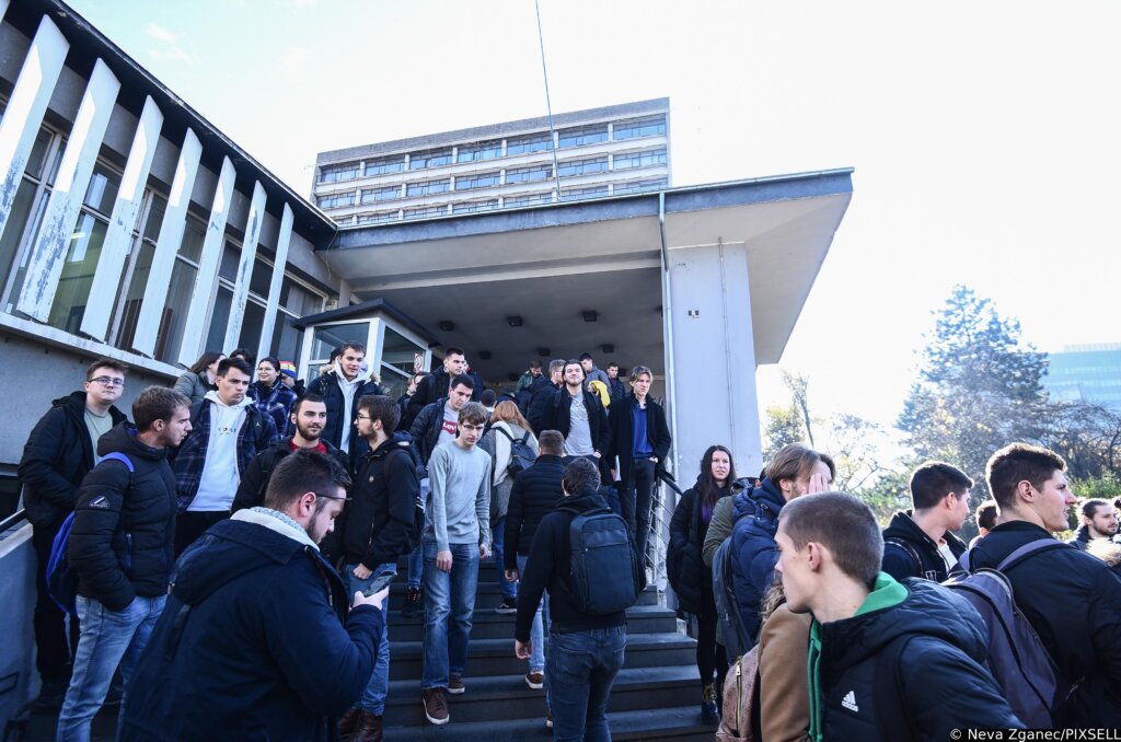 Zagreb: Studenti FSB-a prosvjeduju zbog zatvaranja menze