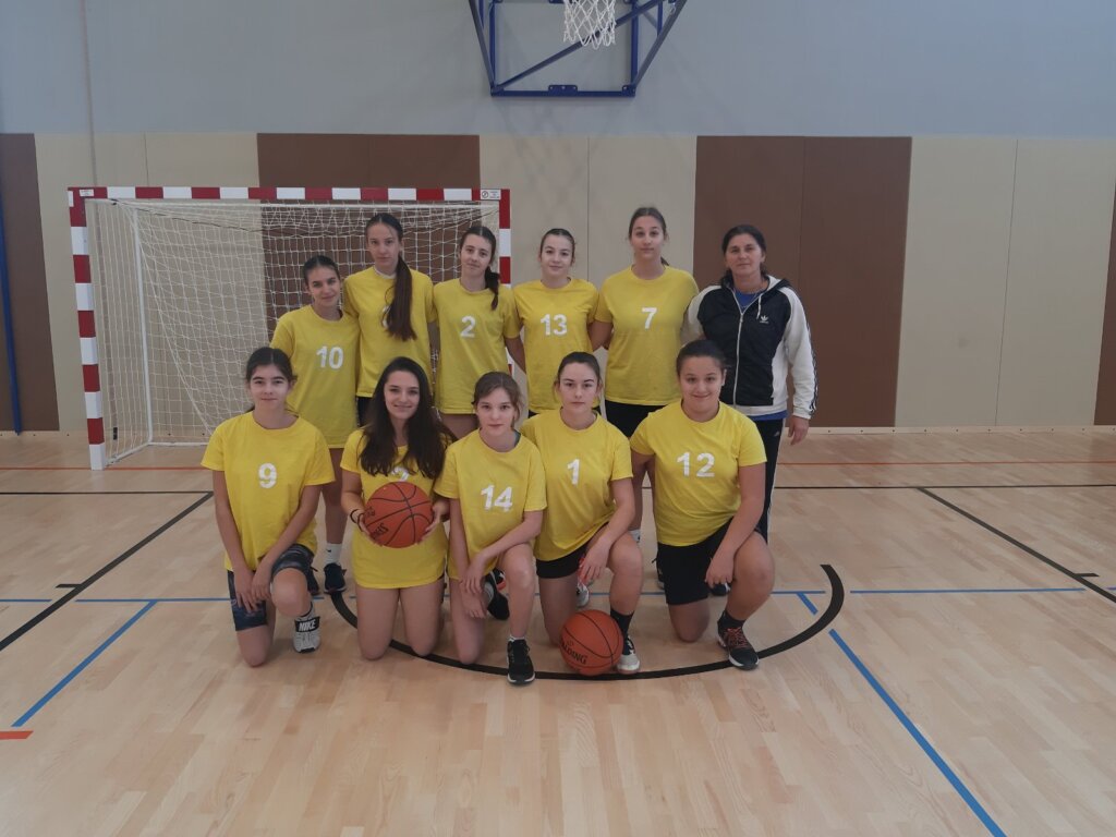 IMG-8ae9c4ba73bd58e74d7450eb30d8b64e-V