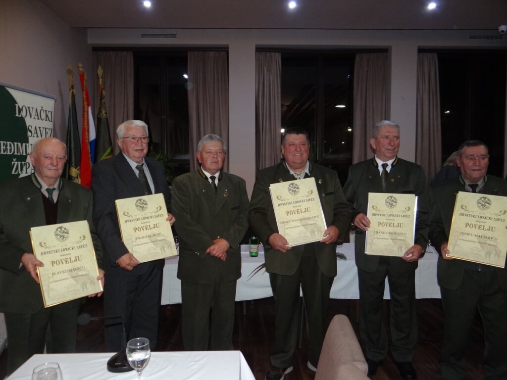 Lovci-11