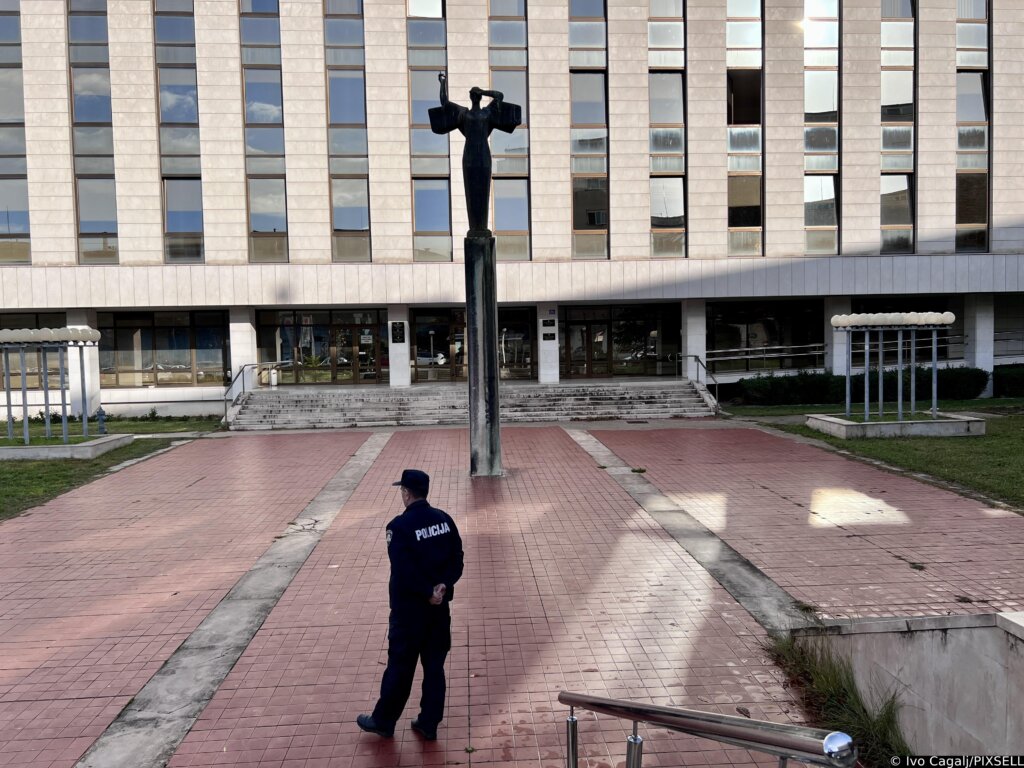 Dojava O Bombi Na Županijskom Sudu U Splitu