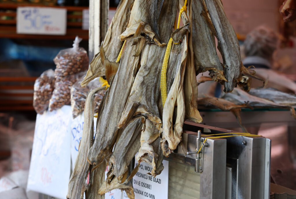 Šibenik: Cijena bakalara, koji se tradicionalno sprema za Badnjaka, je od 250 do 300 kuna po kilogramu