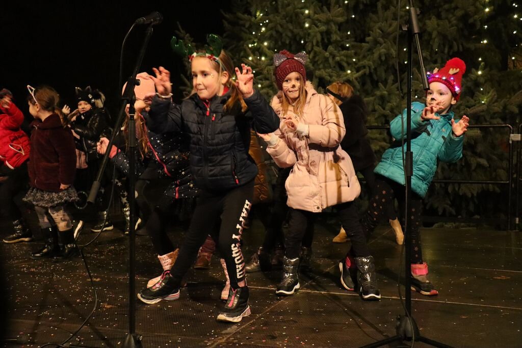 bajka_2022_nastup_vrtica_skola_1512_30