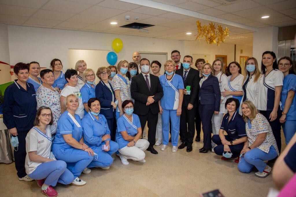 Beroš otvorio obnovljeni Odjel pedijatrije čakovečke bolnice, projekt vrijedan oko 4,33 milijuna kuna