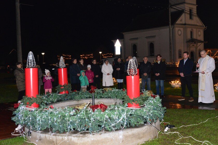 farkaševac svijeća (1)