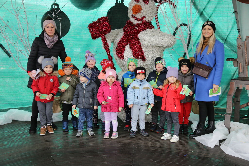 petak-advent-kicenje-borova-11