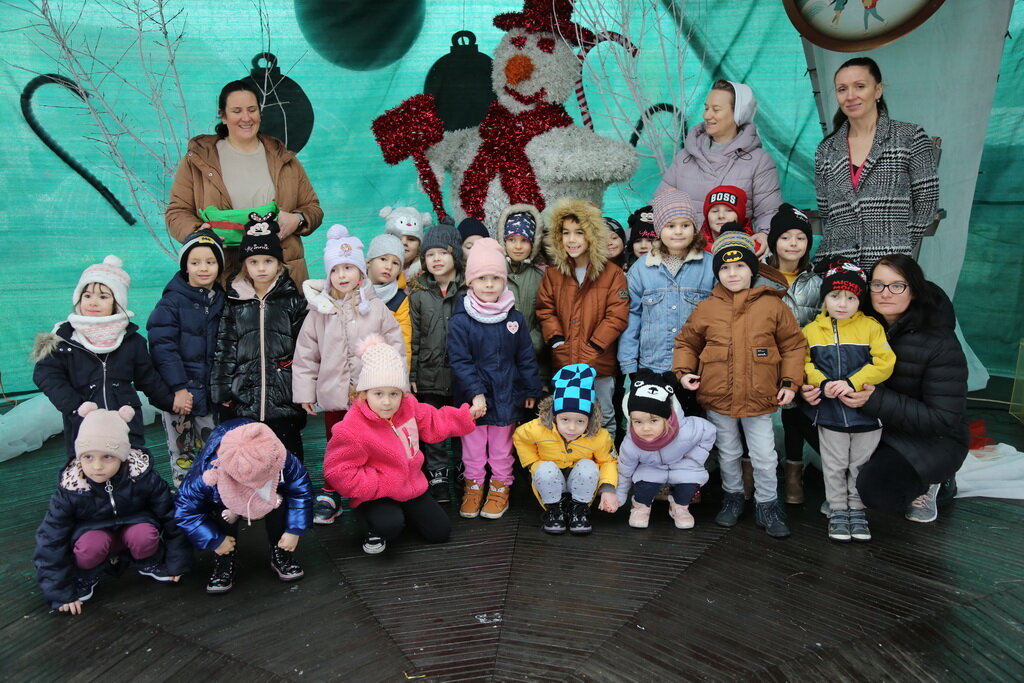 petak-advent-kicenje-borova-21