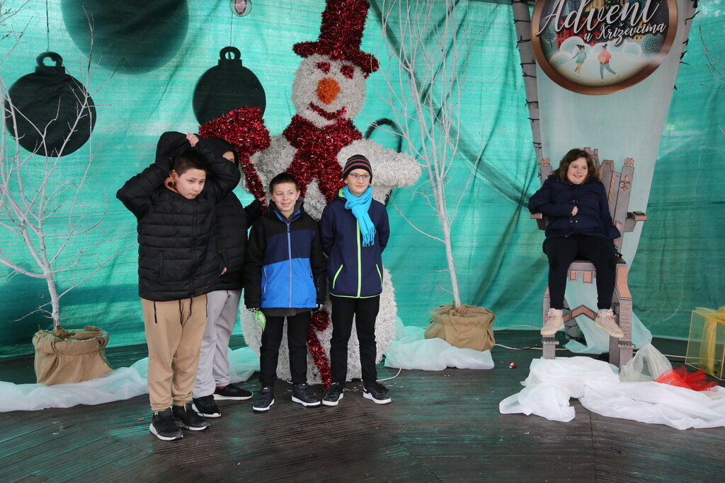 petak-advent-kicenje-borova-30