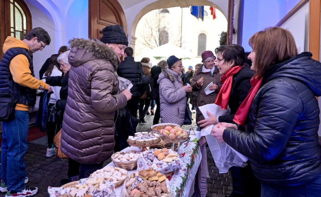 sajam_kolaca_advent_zupanijska_palaca_2022 (3)