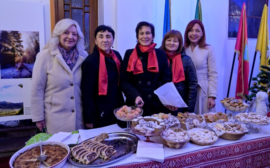 sajam_kolaca_advent_zupanijska_palaca_2022 (8)