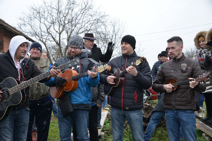 [VIDEO] Večernja škola zasvirala na Vincekovo po danu