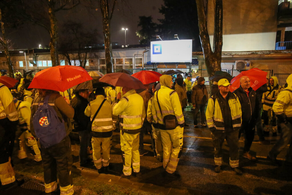 Zagreb: Polusatni Prosvjed Radnika Čistoće