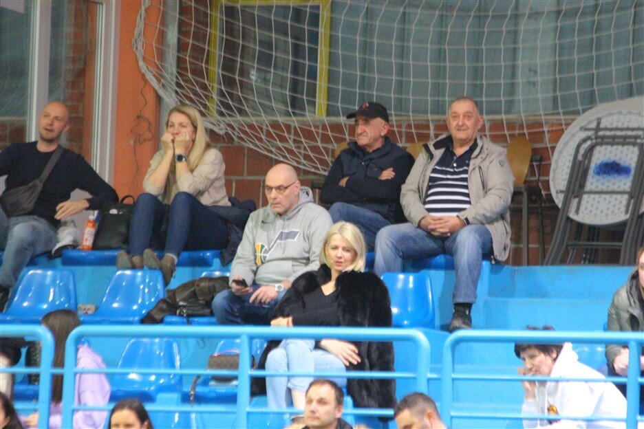 kosarka radnik kadeti 16