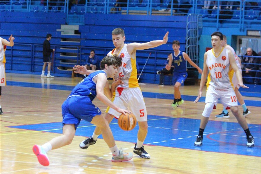 kosarka radnik kadeti 26