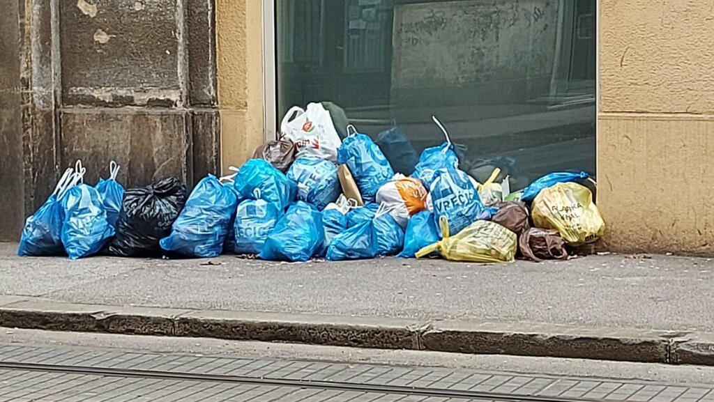 Smeće Zagreb Ilustracija (2)