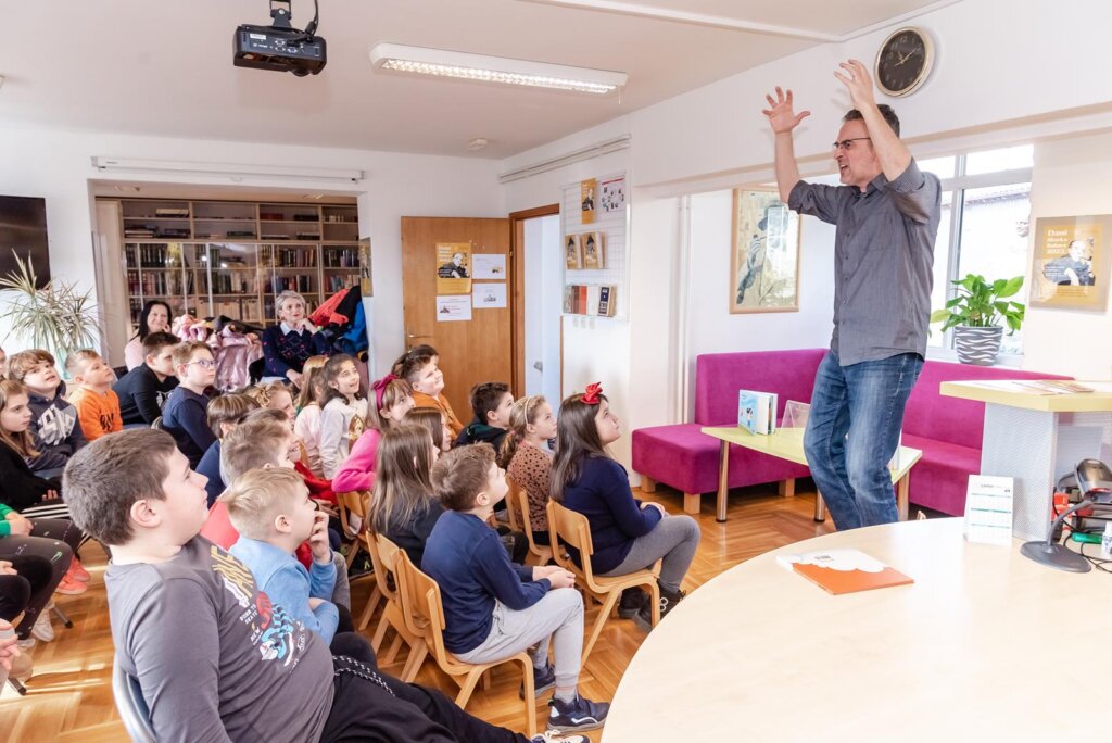 330792122_752132429593650_5847864583496448992_n