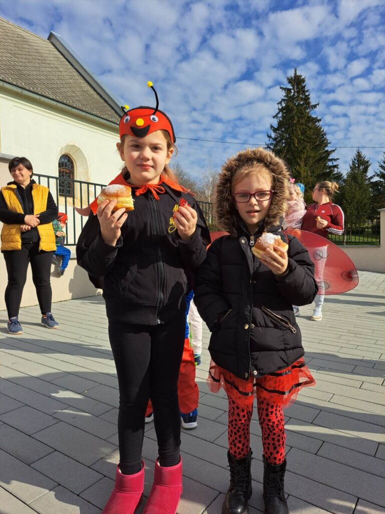 331809141_1385321592264496_277755241334933389_n