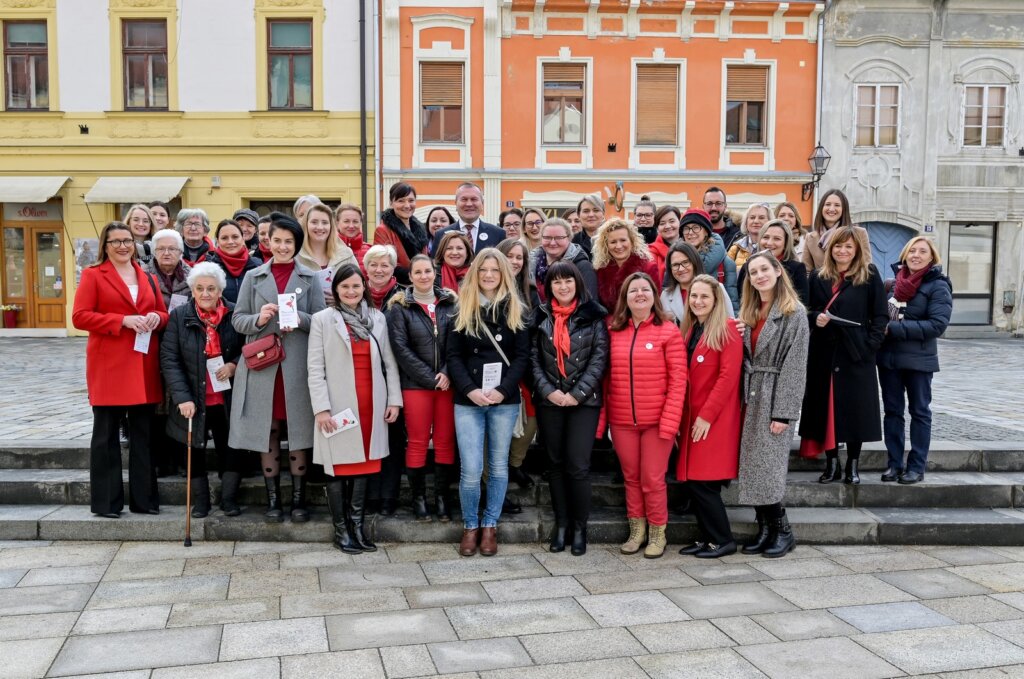 Dan crvenih haljina“ u Varaždinskoj županiji, župan Stričak: ‘Vodite brigu o prevenciji moždanog udara’